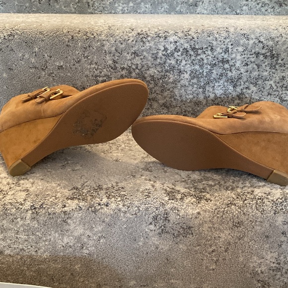 Anne Klein zippered booties - Picture 7 of 7